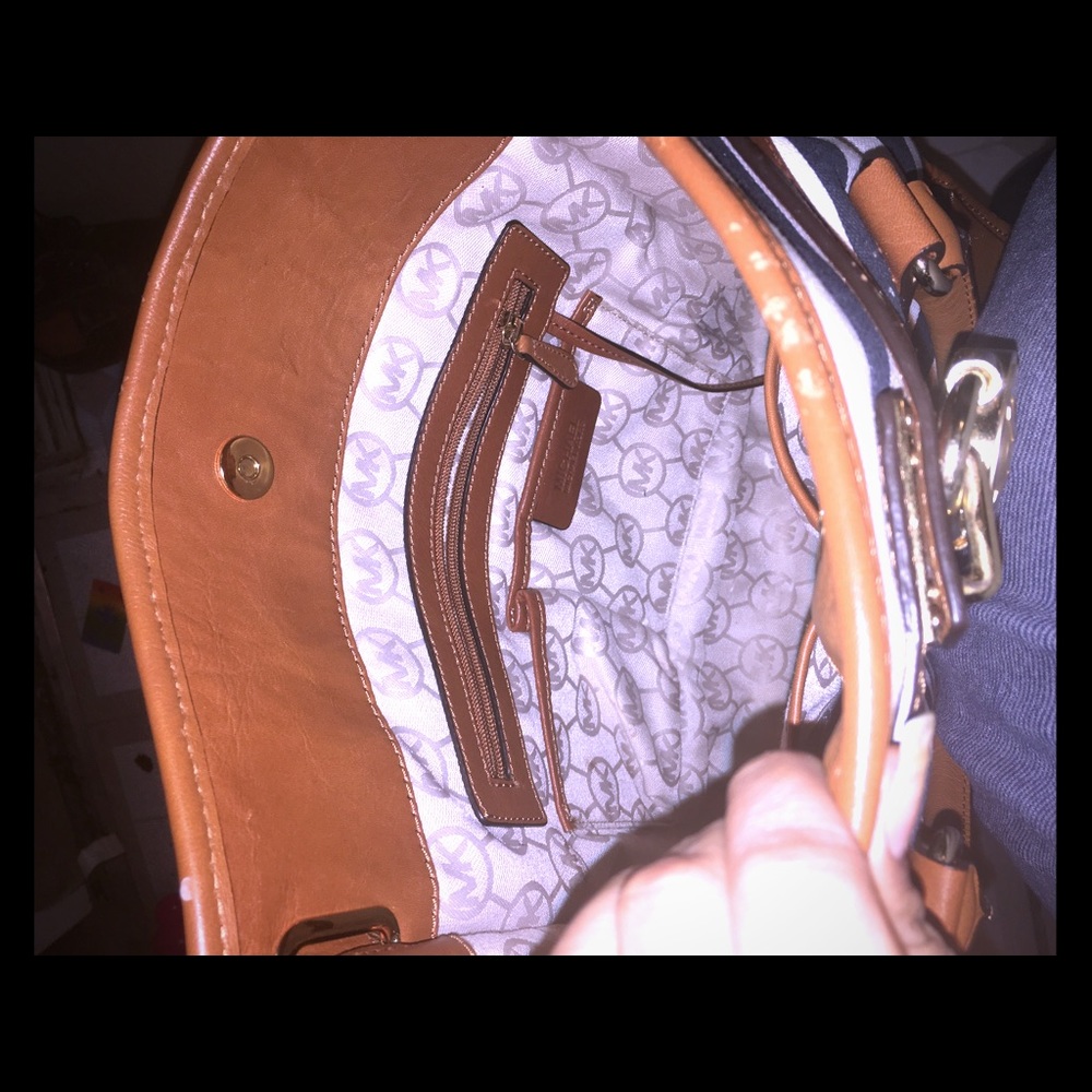 Reposh a cute Michael kors bag